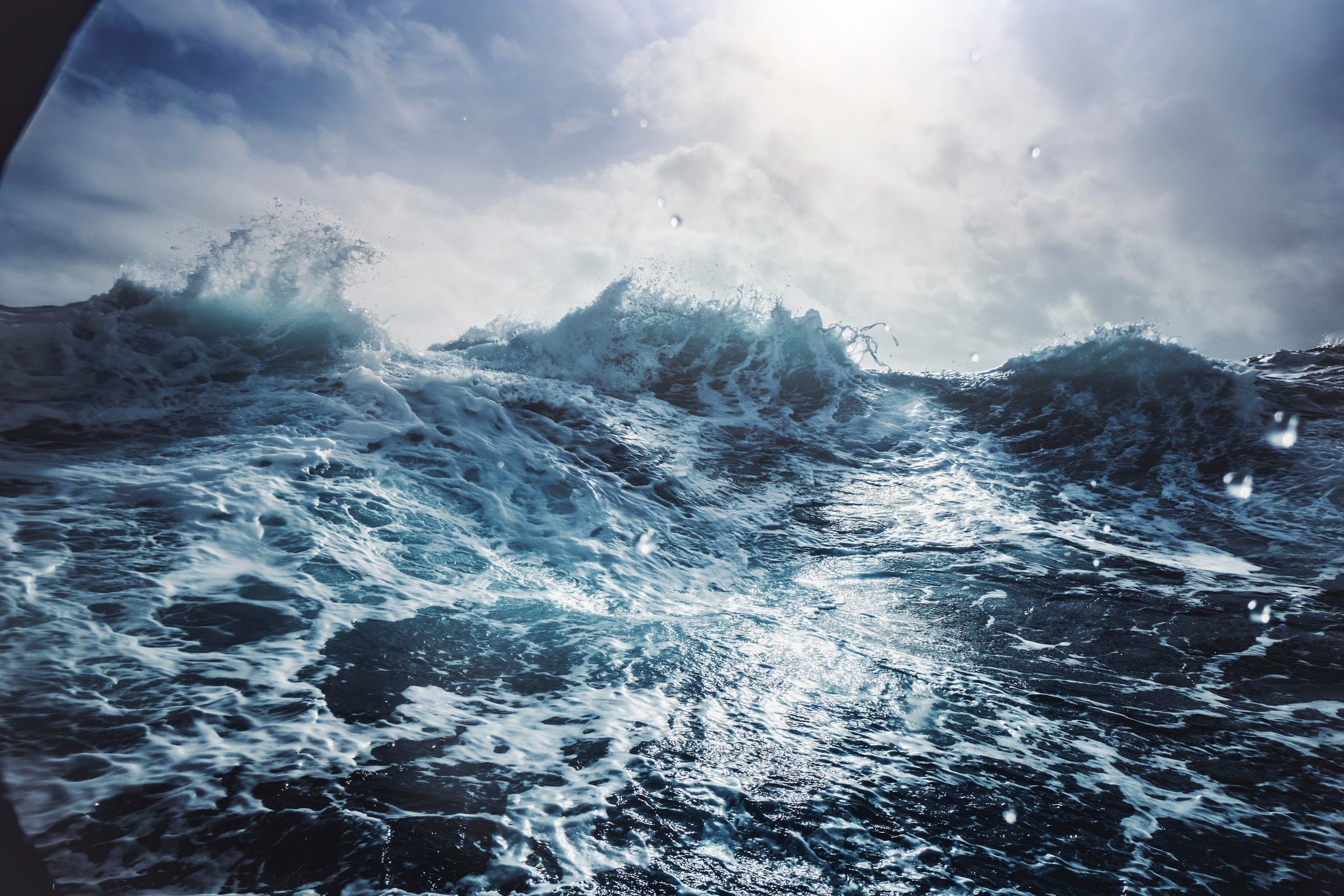 Essential Emergency Tools Every Sailor Should Have on Board